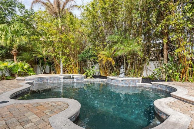 4904 LEGACY OAKS DRIVE, Orlando, FL 32839