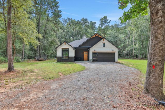60 V Allen Lane, Coldspring, TX 77331