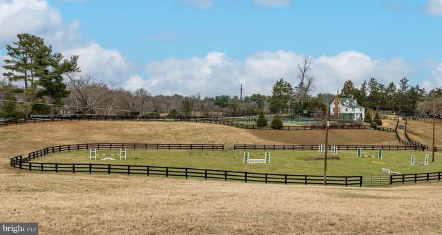 11512 MORNING RIDE DR, Potomac, MD 20854