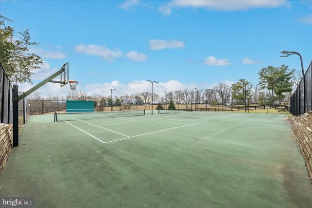 11512 MORNING RIDE DR, Potomac, MD 20854