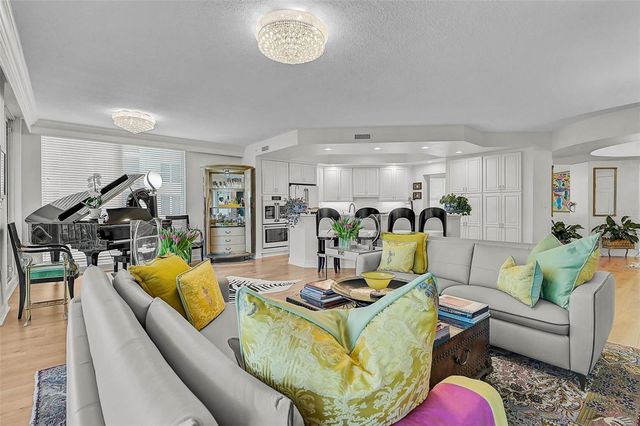 385 N POINT ROAD 304, Osprey, FL 34229