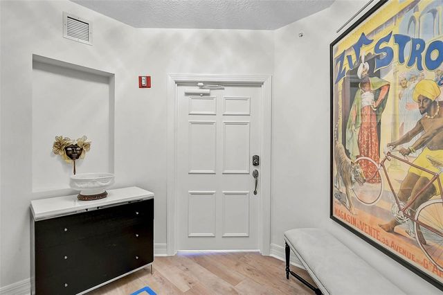 385 N POINT ROAD 304, Osprey, FL 34229