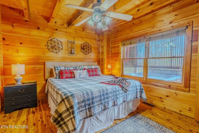 2109 Memory Way, Sevierville, TN 37876