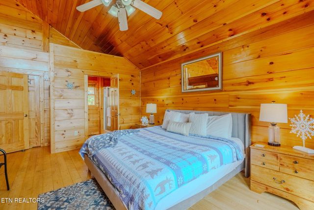 2109 Memory Way, Sevierville, TN 37876