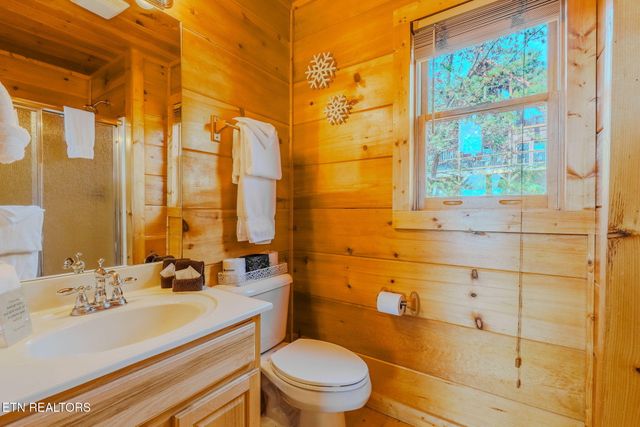 2109 Memory Way, Sevierville, TN 37876