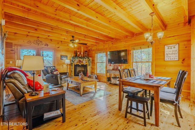 2109 Memory Way, Sevierville, TN 37876