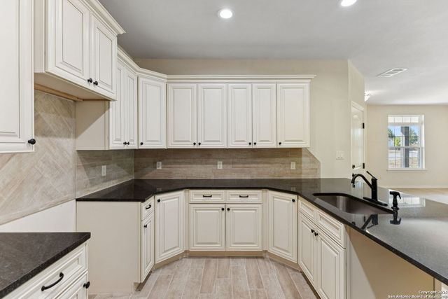 319 Club View E, Seguin, TX 78155