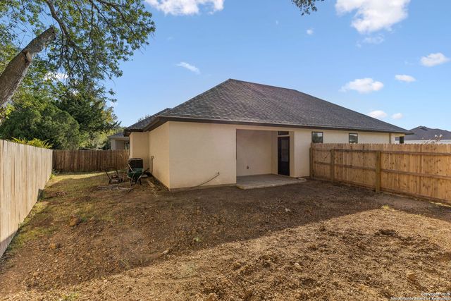 319 Club View E, Seguin, TX 78155
