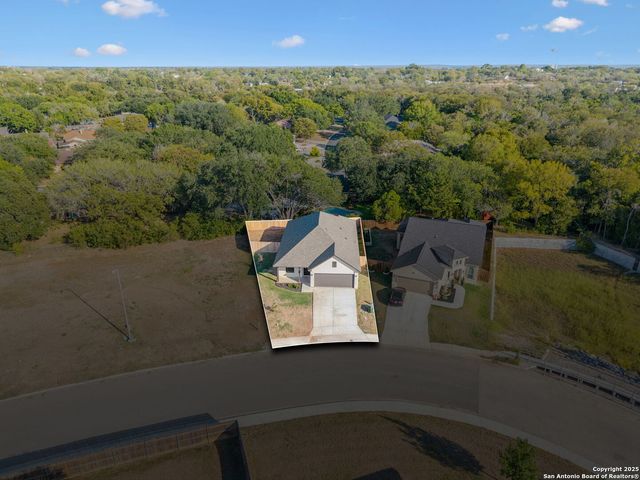 319 Club View E, Seguin, TX 78155