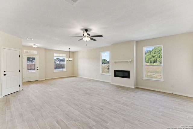 319 Club View E, Seguin, TX 78155