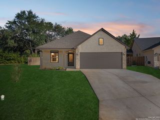 319 Club View E, Seguin, TX 78155