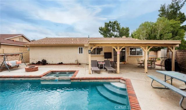 21515 Alaminos, Saugus, CA 91350