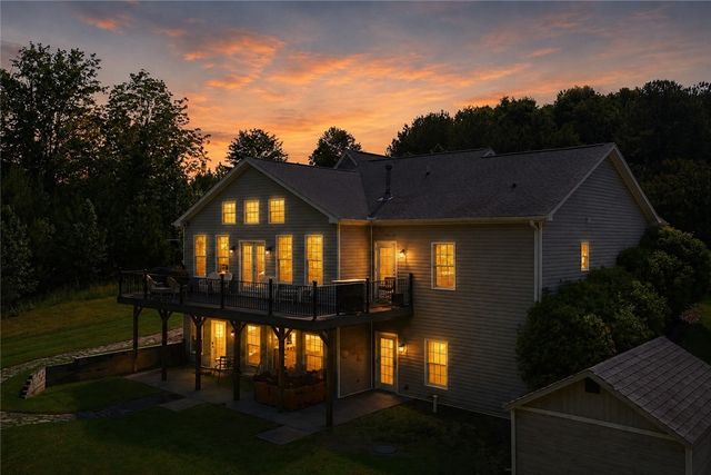 109 Martins Pointe Drive, Seneca, SC 29678