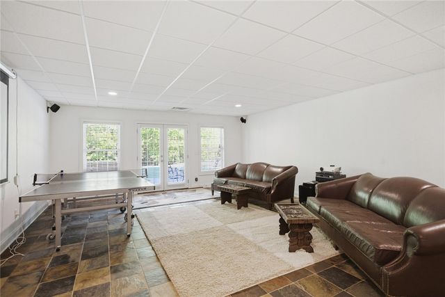 109 Martins Pointe Drive, Seneca, SC 29678