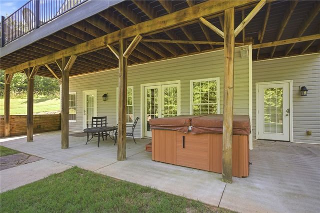 109 Martins Pointe Drive, Seneca, SC 29678