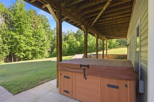 109 Martins Pointe Drive, Seneca, SC 29678
