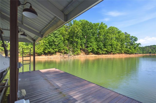 109 Martins Pointe Drive, Seneca, SC 29678