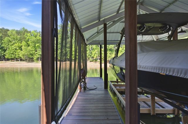 109 Martins Pointe Drive, Seneca, SC 29678