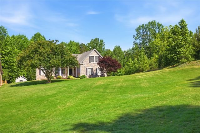 109 Martins Pointe Drive, Seneca, SC 29678