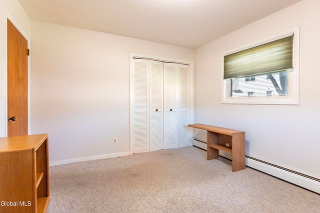 61 Phillips Road, Rensselaer, NY 12144