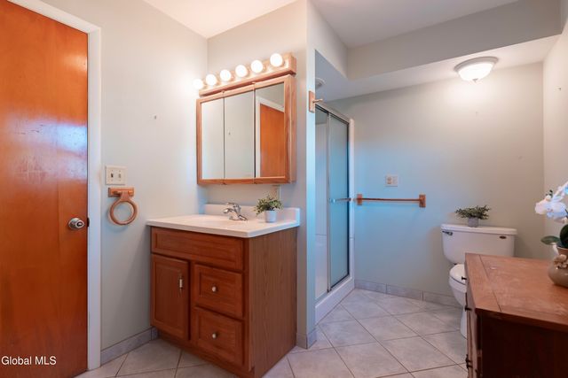 61 Phillips Road, Rensselaer, NY 12144