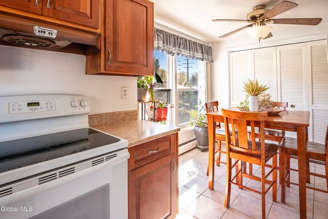 61 Phillips Road, Rensselaer, NY 12144