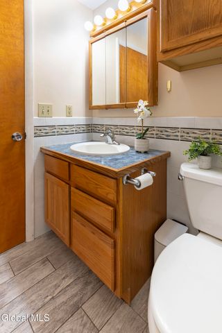 61 Phillips Road, Rensselaer, NY 12144