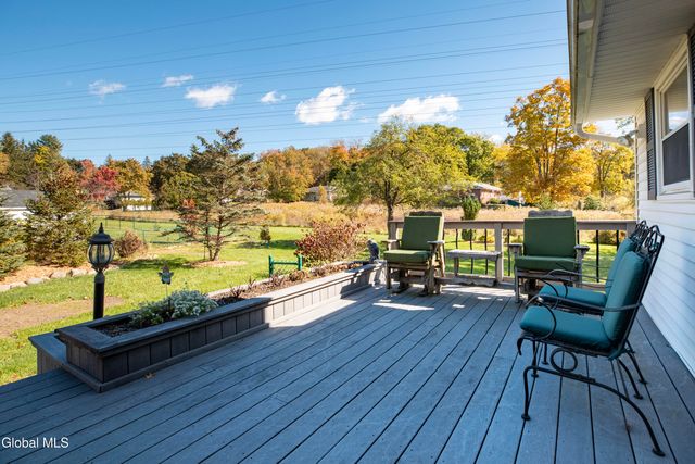 61 Phillips Road, Rensselaer, NY 12144