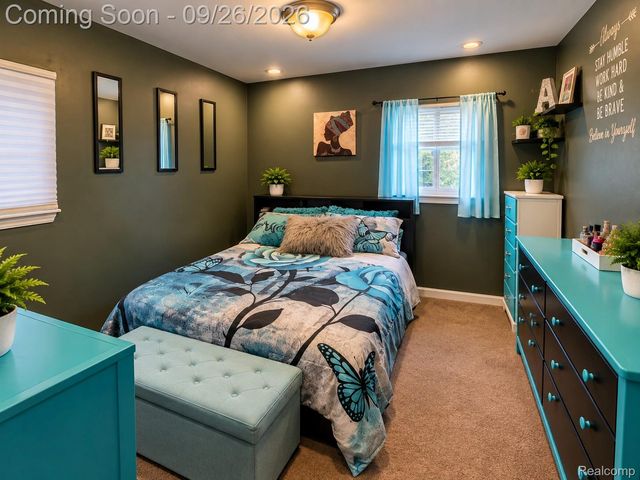 23116 Beechwood Avenue, Eastpointe, MI 48021