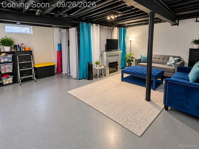 23116 Beechwood Avenue, Eastpointe, MI 48021