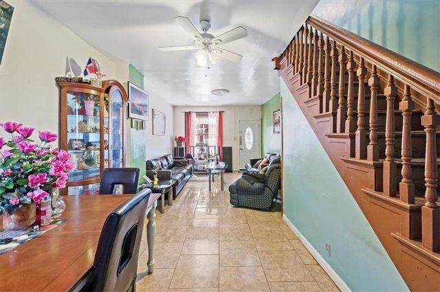 318 Hollenbach Street, Reading City, PA 19601