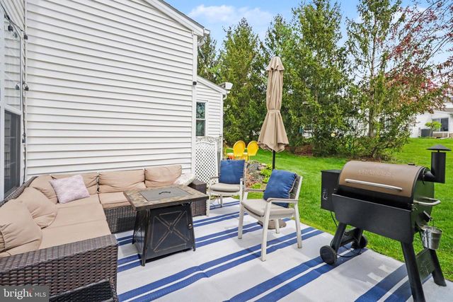 652 SPRINGHOUSE LN, Hummelstown, PA 17036