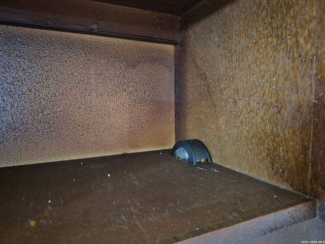 5211 CINDERELLA ST, Kirby, TX 78219