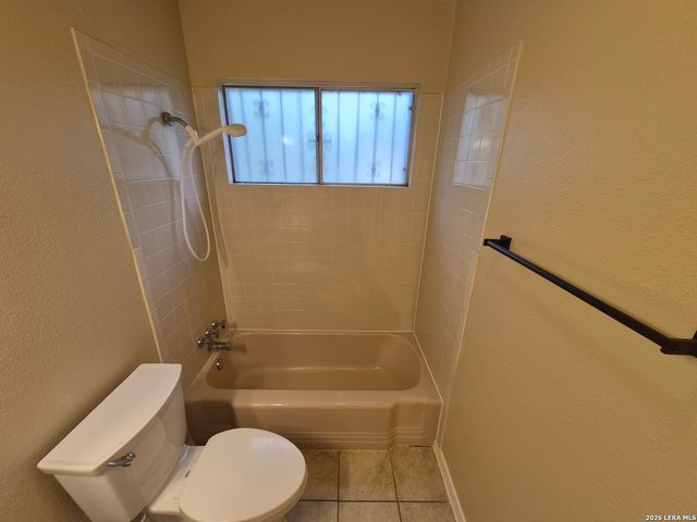 5211 CINDERELLA ST, Kirby, TX 78219