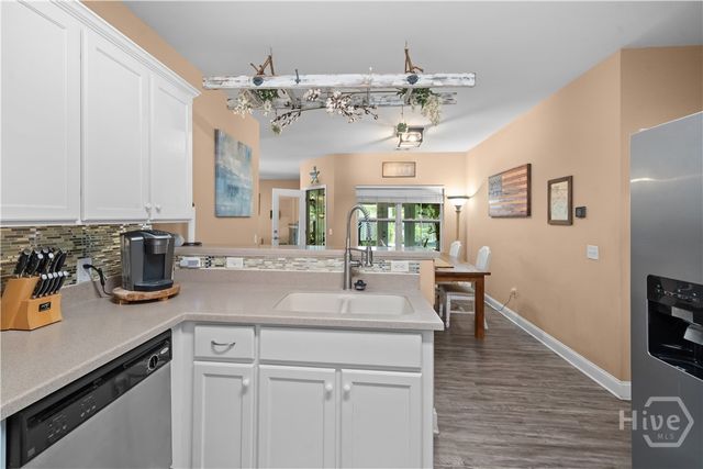 90 Teachers Row, Richmond Hill, GA 31324