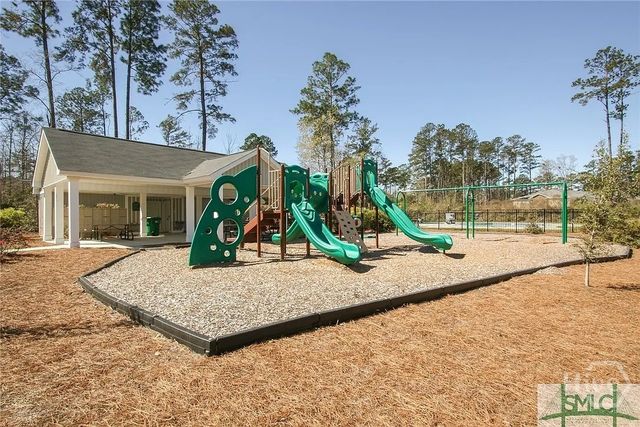 90 Teachers Row, Richmond Hill, GA 31324