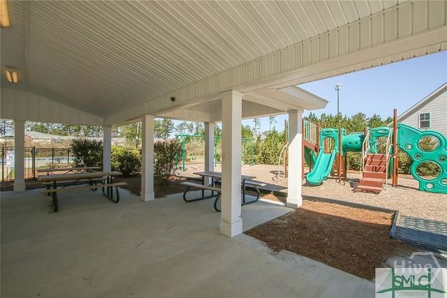 90 Teachers Row, Richmond Hill, GA 31324