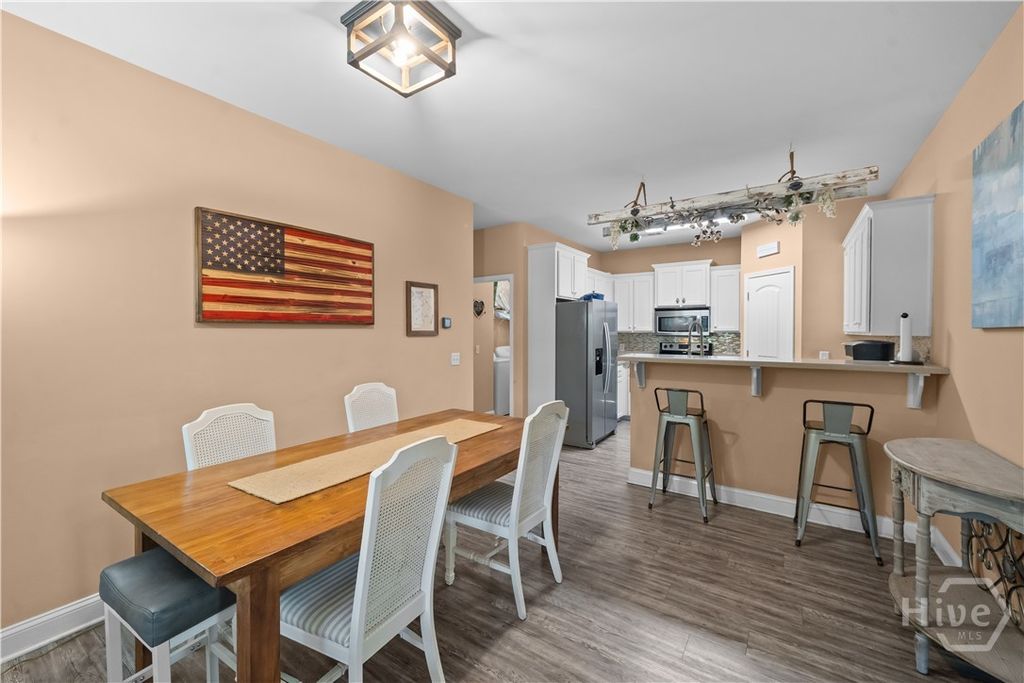 Image 14 of property listing at 90 Teachers Row, Richmond Hill, GA 31324