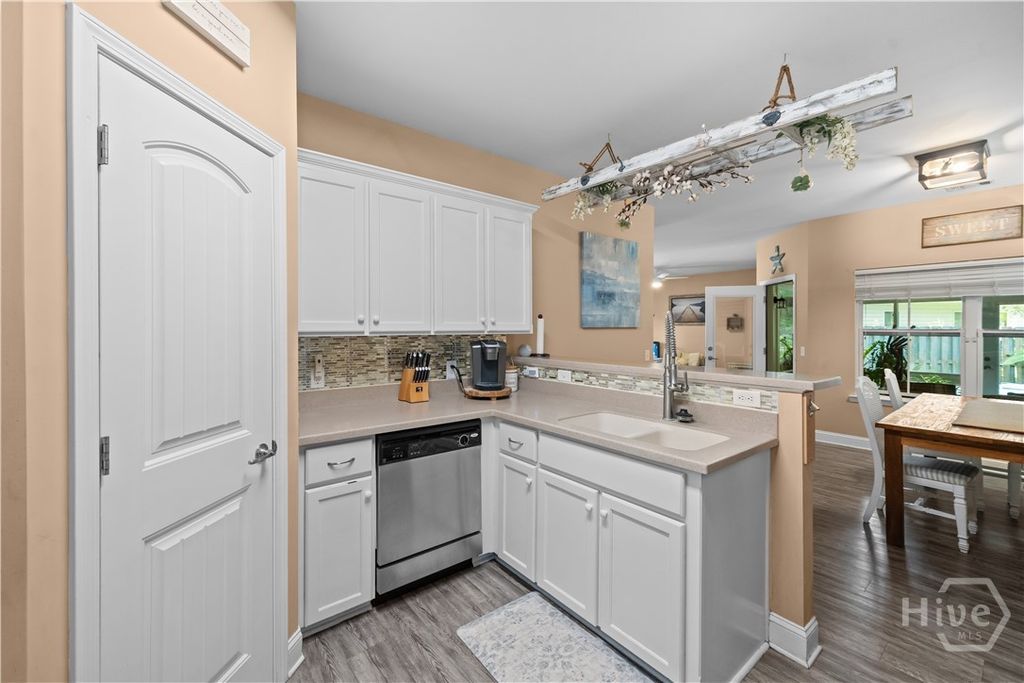 Image 18 of property listing at 90 Teachers Row, Richmond Hill, GA 31324