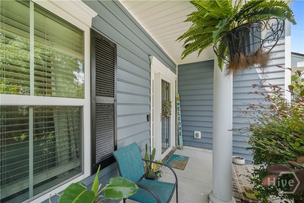 Image 4 of property listing at 90 Teachers Row, Richmond Hill, GA 31324
