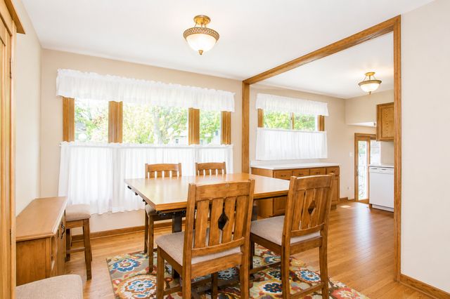 1359 E Dorothy Drive, Palatine, IL 60074