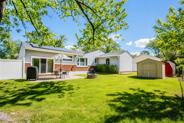 1359 E Dorothy Drive, Palatine, IL 60074