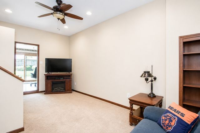 1359 E Dorothy Drive, Palatine, IL 60074