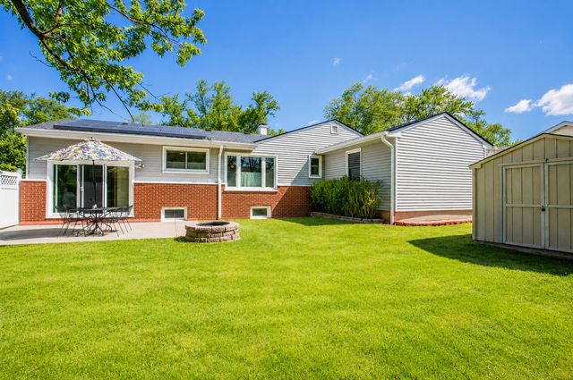 1359 E Dorothy Drive, Palatine, IL 60074