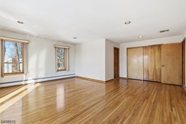 32 Sylvan Dr, Montville Twp., NJ 07058