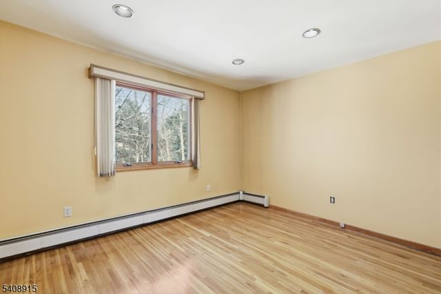 32 Sylvan Dr, Montville Twp., NJ 07058