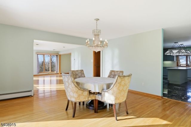 32 Sylvan Dr, Montville Twp., NJ 07058