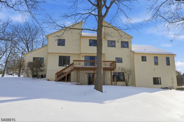 32 Sylvan Dr, Montville Twp., NJ 07058