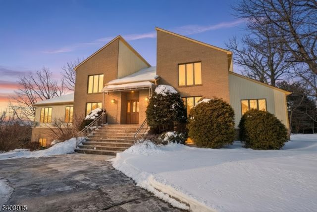 32 Sylvan Dr, Montville Twp., NJ 07058