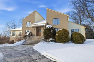 32 Sylvan Dr, Montville Twp., NJ 07058